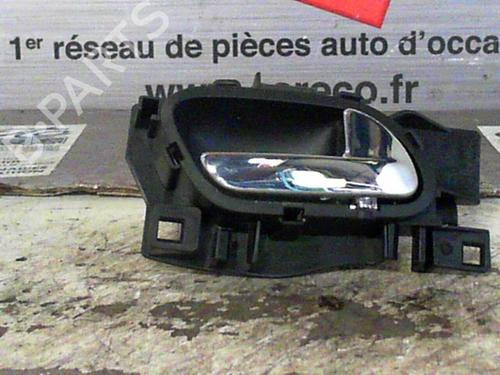 Used Rear right interior door handle Rear right interior door handle 24065326 24065326