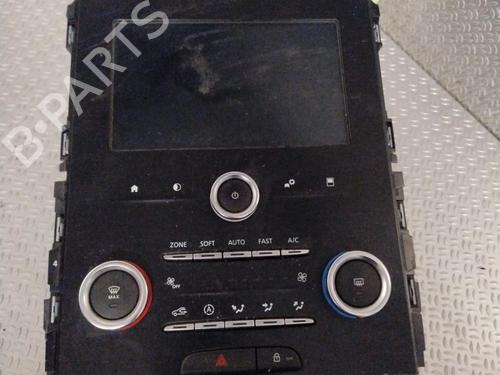 Radio RENAULT MEGANE IV Hatchback (B9A/M/N_) 1.5 dCi 110 (B9A3) (110 hp) 29845387