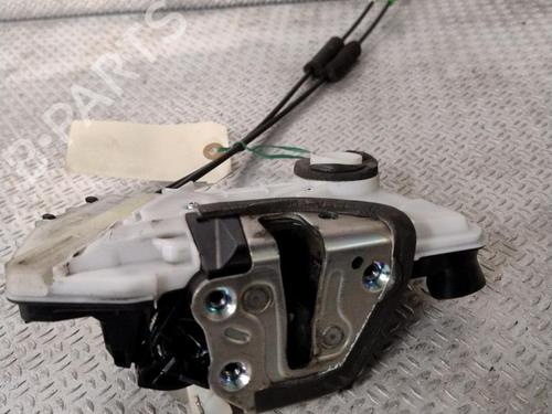 front-right-lock-toyota-aygo-_b4_-2014-24632353 main image