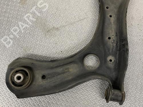 Used Right front suspension arm AUDI A1 (8X1, 8XK) 2.0 TDI (143 hp) 24062252