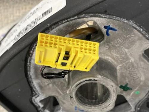 Used Steering wheel Steering wheel OPEL ASTRA K (B16) 1.6 CDTi (68) (110 hp) 24101153 24101153