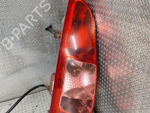 Venstre baglygte PEUGEOT 807 (EB_) 2.0 HDI (136 hp) 29109815