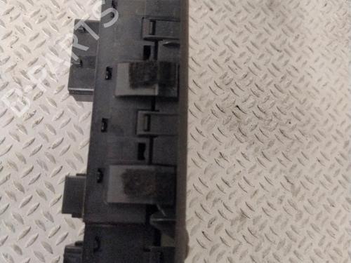 Used Left front window switch CITROËN C5 III (RD_) 1.6 HDi 110 (RD9HZC) (109 hp) 27530051