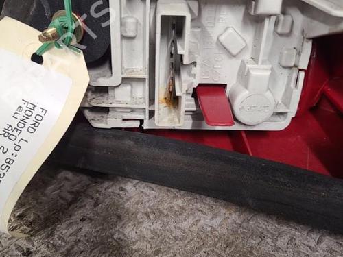 Used Left taillight FORD MONDEO III (B5Y) 2.0 16V TDDi / TDCi (115 hp) 24099509