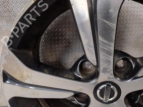 flk-nissan-pulsar-hatchback-c13-2014-25703584 main image