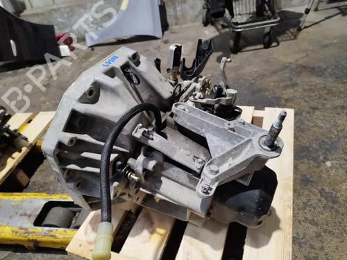 gearbox-dacia-sandero-2008-33297579 main image