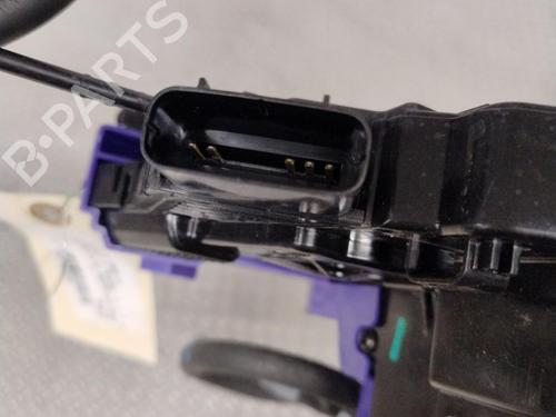 rear-right-lock-kia-carens-iv-2013-28087667 main image