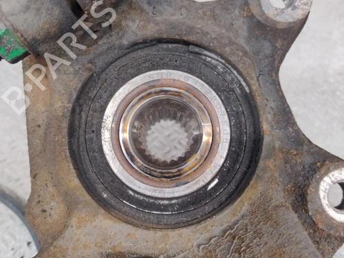 Used Right front steering knuckle Right front steering knuckle RENAULT CLIO II (BB_, CB_) [1998-2016] 33711794 33711794