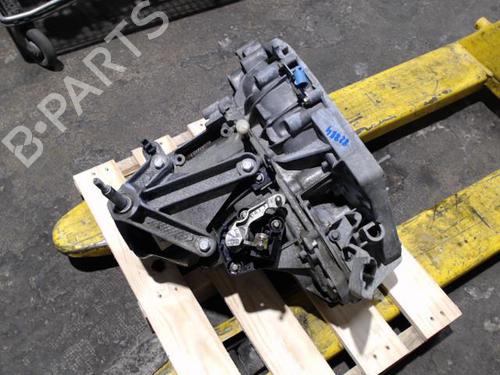 gearbox-renault-megane-ii-bm01_-cm01_-2001-2002-2003-2004-2005-2006-2007-2008-2009-2010-2011-2012-24091967 main image