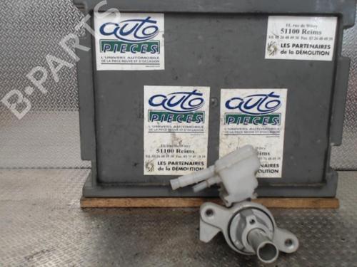Used Brake master cylinder FORD FIESTA VI (CB1, CCN) 1.4 TDCi (68 hp) 24071065
