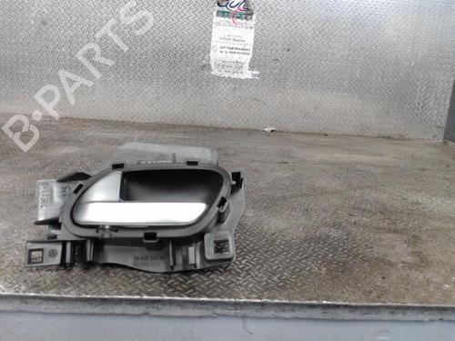 Used Front left interior door handle PEUGEOT 508 I (8D_) 2.0 HDi (136 hp) 24089917