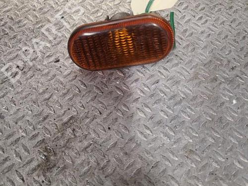 Used Right side indicator Right side indicator RENAULT CLIO II (BB_, CB_) 1.2 LPG (BB0A, CB0A) (60 hp) 24100335 24100335