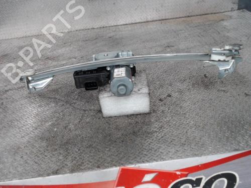 Rudehejsemekanisme venstre bagtil OPEL ASTRA H Estate (A04) 1.3 CDTI (L35) (90 hp) 24085545