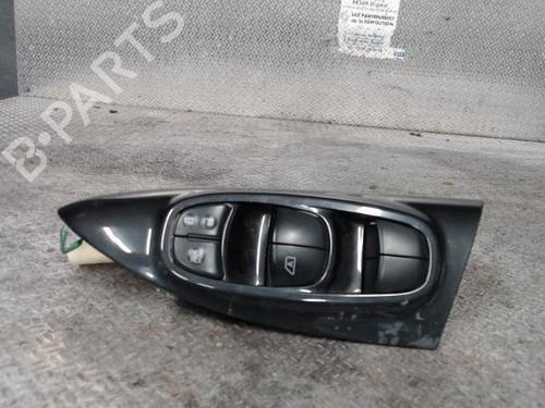 Used Left front window switch NISSAN JUKE (F15) 1.2 DIG-T (115 hp) 24091513