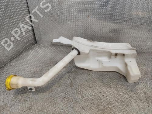 Used Windscreen washer tank Windscreen washer tank 39213071 39213071