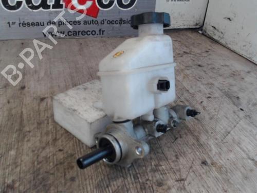 Used Brake master cylinder HYUNDAI i30 (FD) 1.6 CRDi (90 hp) 24068793