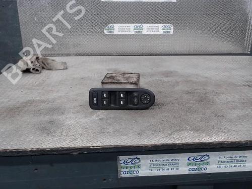 Used Left front window switch Left front window switch CITROËN C5 III (RD_) 2.0 HDi 180 (RDAHWT) (181 hp) 24096194 24096194