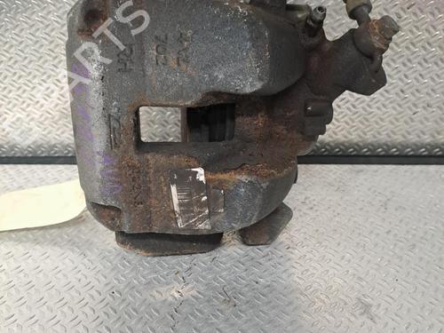 Used Right front brake caliper Right front brake caliper PEUGEOT 5008 II (MC_, MJ_, MR_, M4_) 1.5 BlueHDi 130 (MCYHZJ, MCYHZR, MCYHZX) (131 hp) 24062125 24062125