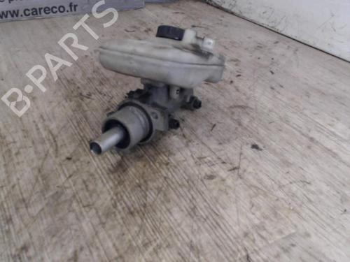 Used Brake master cylinder Brake master cylinder PEUGEOT 106 II (1A_, 1C_) 1.1 i (60 hp) 24068474 24068474