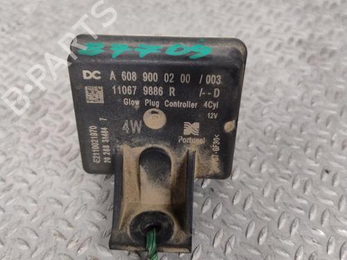 Used Electronic module RENAULT KANGOO Express (FW0/1_) 1.5 dCi 95 (FW16) (95 hp) 28802526