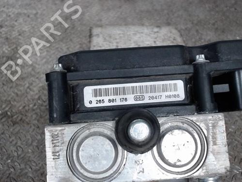 Used ABS pump FIAT GRANDE PUNTO (199_) 1.3 D Multijet (75 hp) 30483773