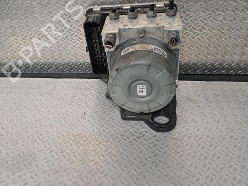 Used ABS pump ABS pump VW GOLF VII (5G1, BQ1, BE1, BE2) 2.0 GTI (230 hp) 30740331 30740331