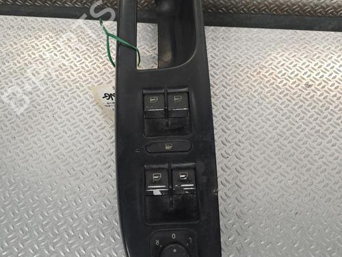 Left front window switch VW PASSAT B6 Variant (3C5) 2.0 TDI 16V | BP24098782I27 - Image 2