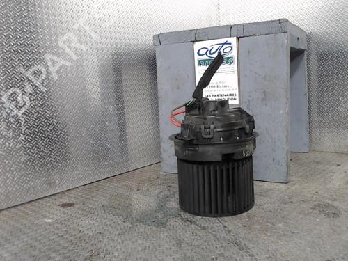 Used Heater blower motor Heater blower motor DACIA SANDERO II TCe 90 (B8M1, B8MA, B8AC) (90 hp) 24078997 24078997