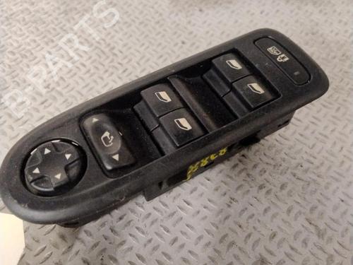 Used Left front window switch Left front window switch CITROËN C5 III (RD_) 1.6 HDi 110 (RD9HZC) (109 hp) 27530051 27530051