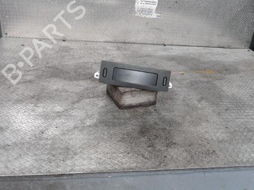 display-monitor-peugeot-1007-km_-2005-24092327 main image