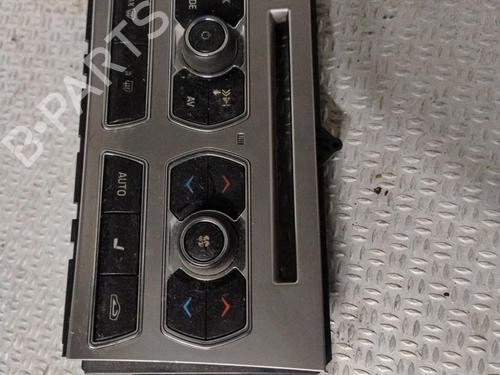 Used Climate control JAGUAR XF I (X250) 2.2 D (200 hp) 30949492