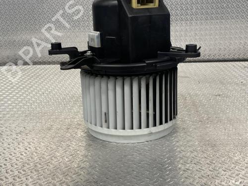 Heater blower motor OPEL VIVARO C Van (K0) 2.0 | BP24075770M62