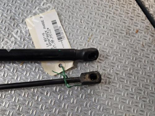 tailgate-lift-support-audi-a3-sportback-8va-8vf-2012-2013-2014-2015-2016-2017-2018-2019-2020-2021-24061515 main image