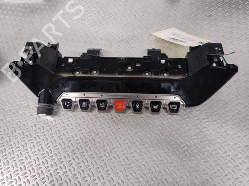 Climate control PEUGEOT 208 II (UB_, UP_, UW_, UJ_) 1.2 PureTech 75 | BP29494182I5 