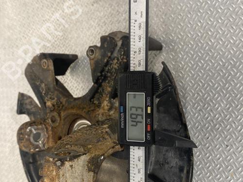 Used Right front steering knuckle VW JETTA III (1K2) 1.9 TDI (105 hp) 24087499