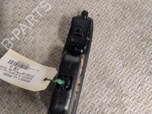 Used Left rear window switch Left rear window switch RENAULT SCENIC E-TECH PHASE I EV87 (218 hp) 36462298 36462298