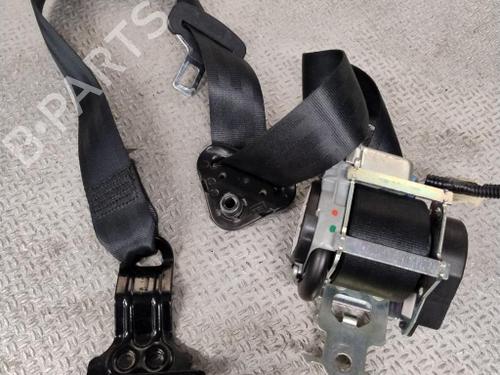 front-right-seatbelt-nissan-nv250-van-x61-2019-40553439 main image