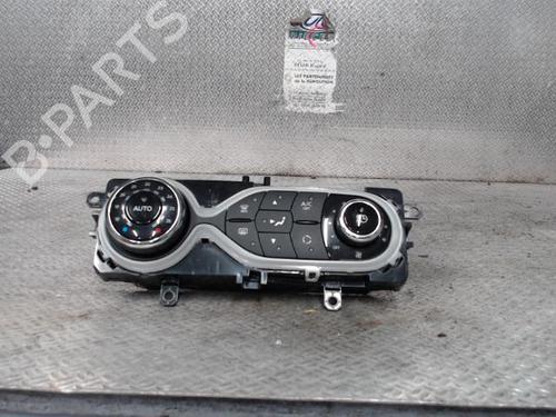 Used Climate control RENAULT ZOE (BFM_) ZOE (88 hp) 24095328