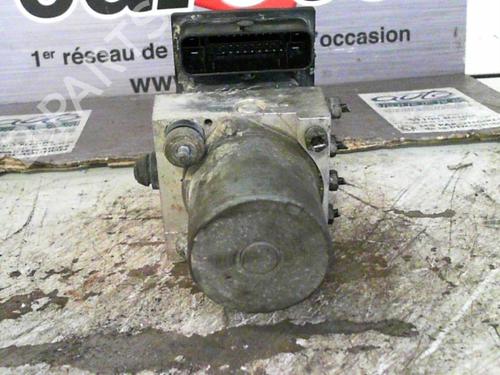 Used ABS pump ABS pump RENAULT TRAFIC II Van (FL) 2.0 dCi 90 (FL0H, FL00, FL01, FL0M, FL0P, FL0S) (90 hp) 30484072 30484072