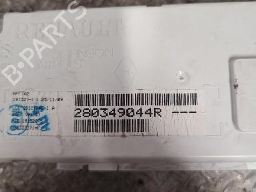 instrument-cluster-renault-megane-iii-hatchback-bz01_-b3_-2008-24099259 main image