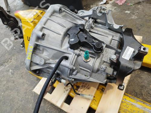 Skrzynia biegów RENAULT MASTER III Bus (JV) 2.3 dCi 145 FWD (JV0F, JV0S, JV0T) | BP30767242M3