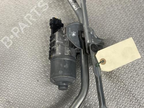 Left front window motor PEUGEOT 208 I (CA_, CC_) 1.4 HDi | BP24088244E21 