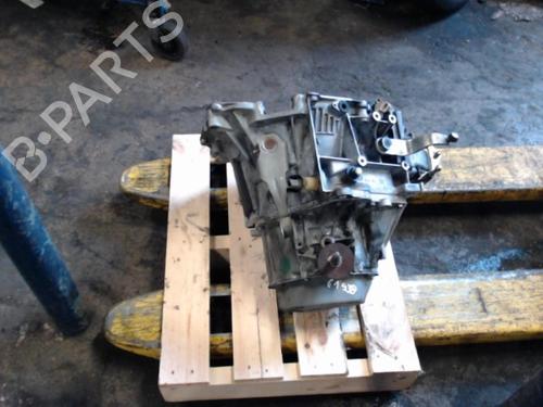 Used Gearbox CITROËN XSARA (N1) 1.9 D (70 hp) 24068404
