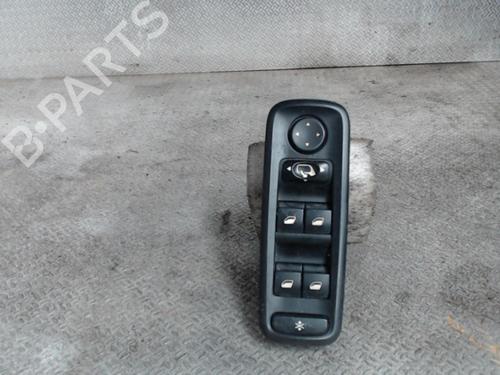 Used Left front window switch Left front window switch CITROËN BERLINGO Box Body/MPV (B9) 1.6 HDi / BlueHDi 75 (75 hp) 24080904 24080904