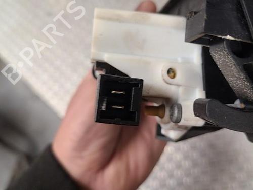 Trunk håndtak PEUGEOT 206 Hatchback (2A/C) 1.4 i (75 hp) 24100584