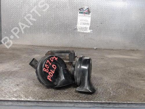 Used Horn VW POLO IV (9N_, 9A_) 1.4 TDI (80 hp) 24089901