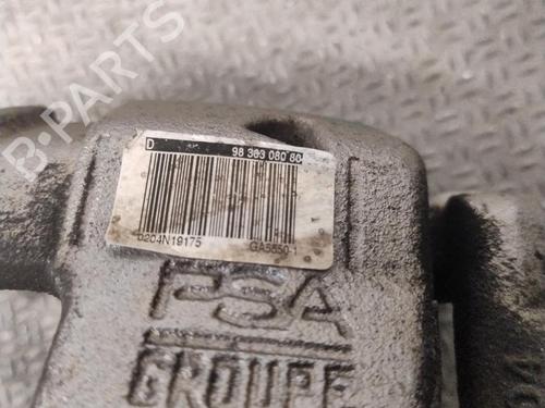 Used Right front brake caliper PEUGEOT 2008 II (UD_, US_, UY_, UJ_, UR_, UC_) 1.5 BlueHDI 130 (131 hp) 30767292