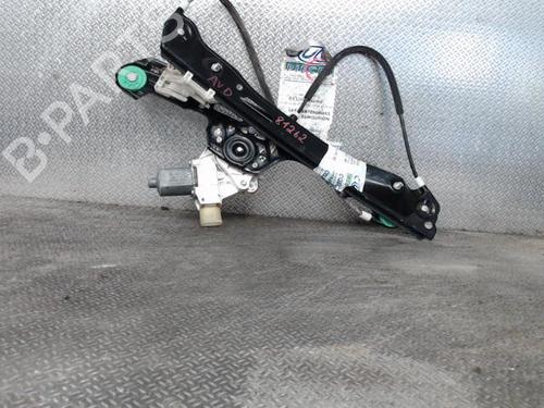 Rudehejsemekanisme Højre foran BMW 1 (E87) 118 d (143 hp) 24090517