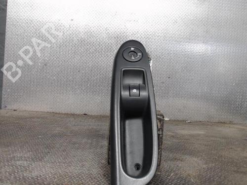 Comutador Comutador RENAULT CLIO II (BB_, CB_) 1.2 (BB0A, BB0F, BB10, BB1K, BB28, BB2D, BB2H, CB0A,... (58 hp) 24090809 24090809