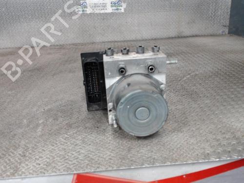 Used ABS pump PEUGEOT 3008 I MPV (0U_) 1.6 HDi (109 hp) 30483812
